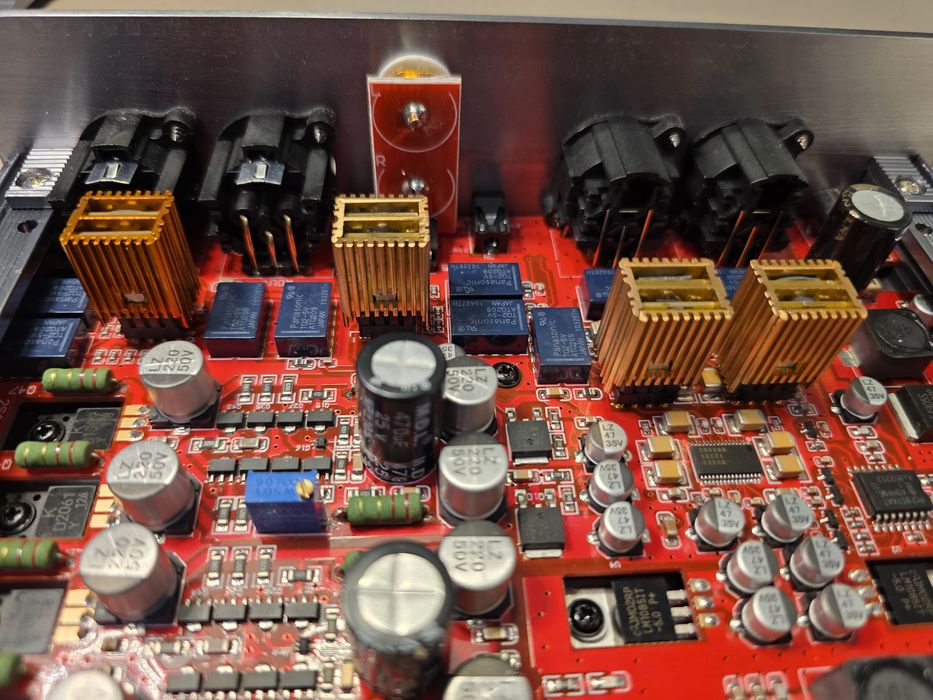 Burson Soloist 3xp + supercharger 3a + opampi v7 classic + stand