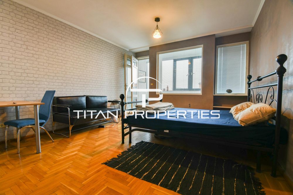 Дава се под наем Едностаен апартамент в София, Оборище - 39 кв.м за 498.27 € - Снимка #1