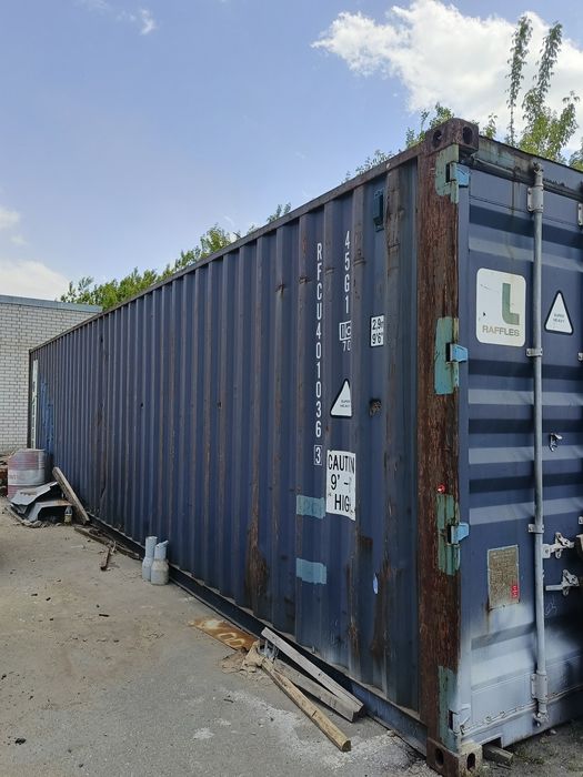 Продам 2 контейнера