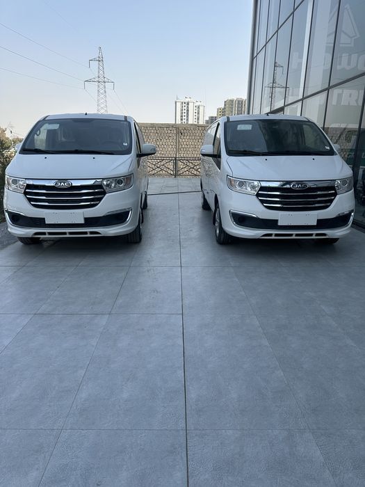 Минивен Jac m3 2 местный