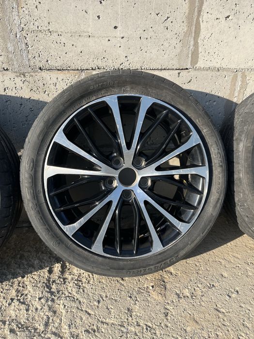 235/45/18 комплект