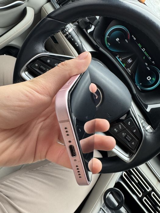 iPhone 15 pink 128 Gb Xotira