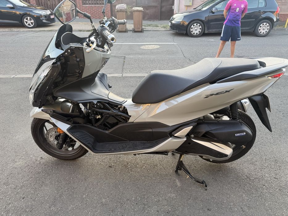 Honda PCX  125 cm