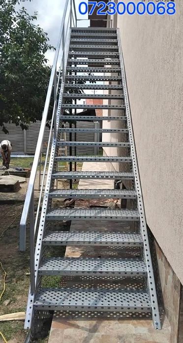 Vând scări zincate la oferirea clientului ne deplasăm ori unde in țara