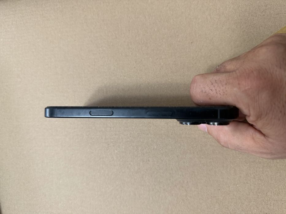 Iphone 16 pro  перфектен