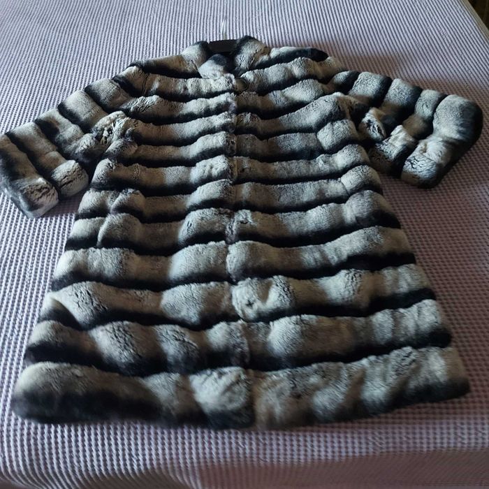Haina blana naturala cu maneca 3/4