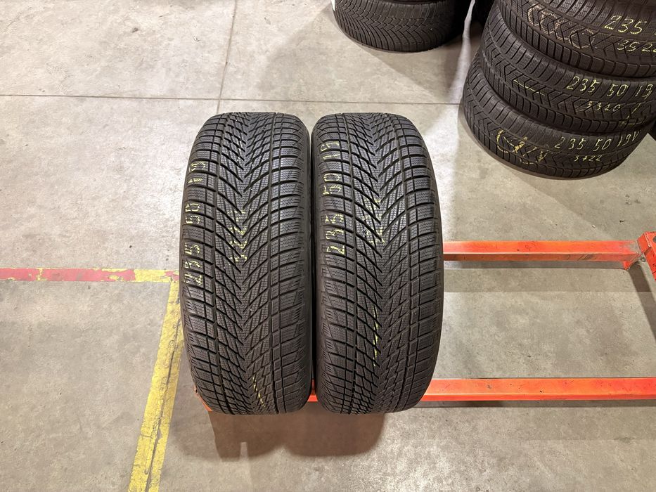 Anvelope iarna 235/50/19 GoodYear UltraGrip Performance 3 235 50 19