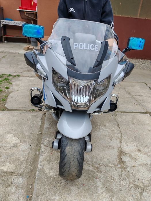 Vând motocicleta copii de politie BMW