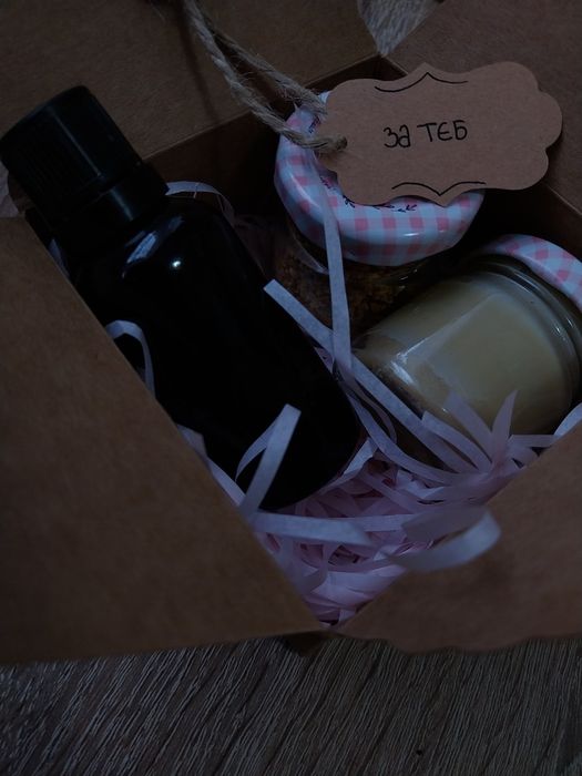 Натурални пчелни продукти - подаръчна кутия