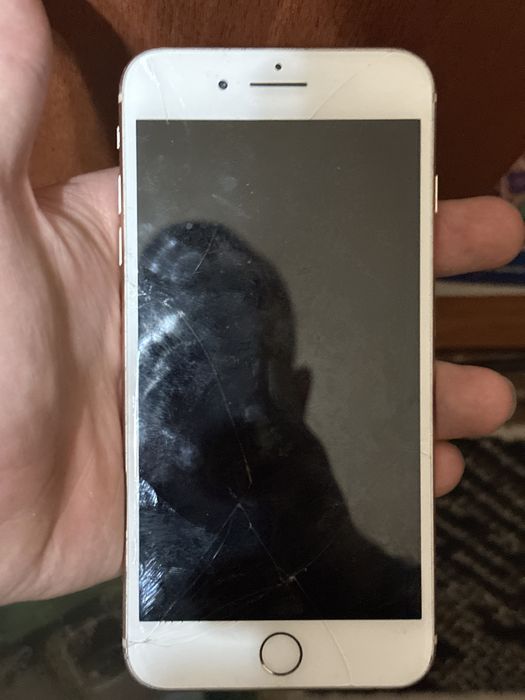 Iphone 8+ на запчасти