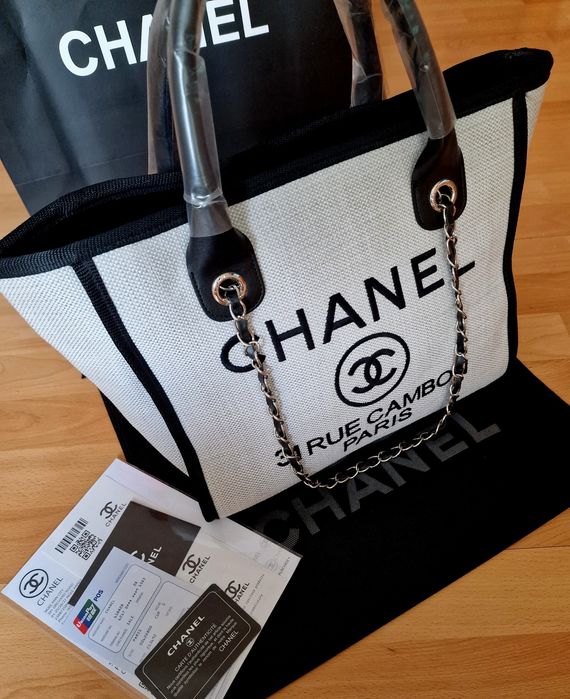 Geanta damă material textil, logo brodat, accesorii metalice argintii