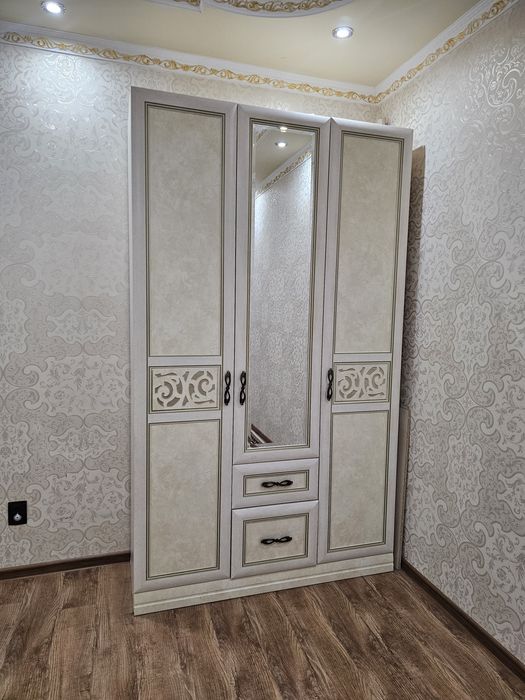 Двухъярусная кровать сатылады.