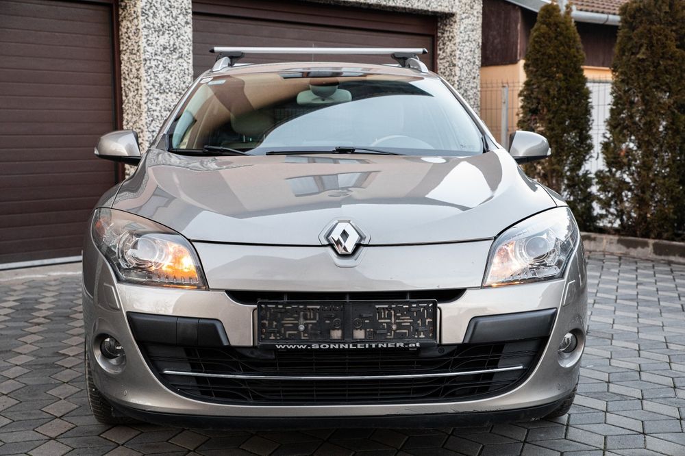 Renault Megane~Semi-piele Crem~Navigație~Faruri Xenon~Euro 5