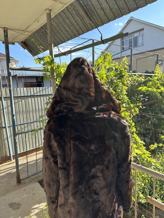 Норковая шуба срочно