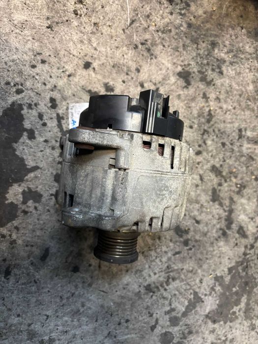 Alternator Volkswgen Golf 7 2.0 tdi cod motor crlb