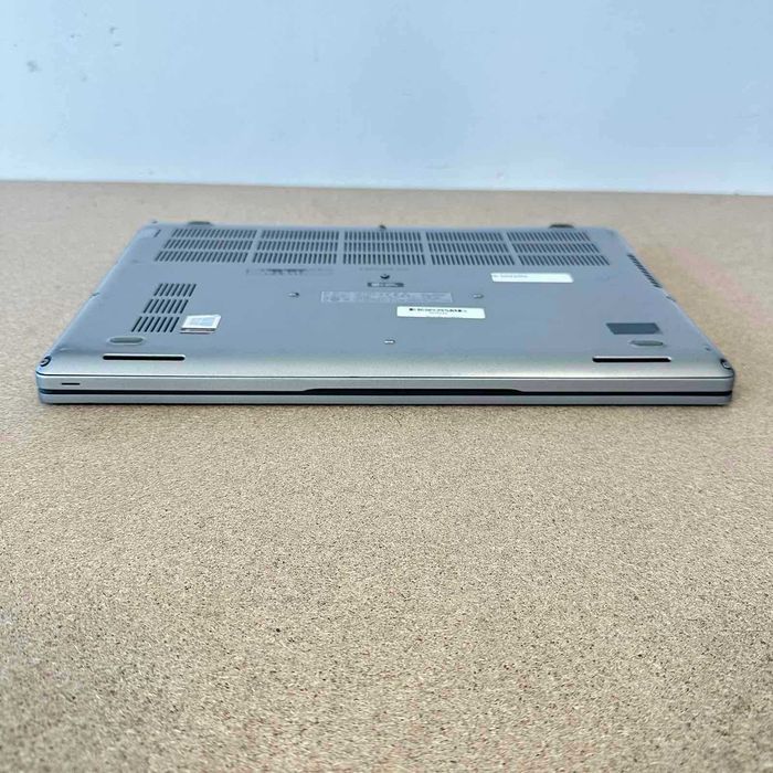 • Лаптоп DELL Latitude 5410 14" Intel Core i5-10210U/16GB RAM/256GB SSD/HDMI