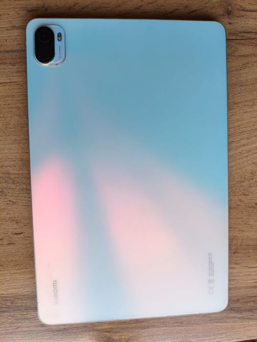 Продам  планшет Xiaomi Pad 5 6/128Gb White