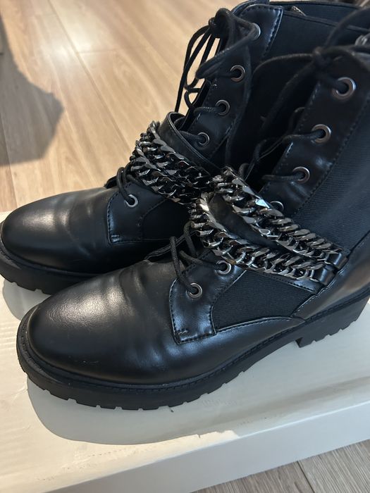 Боти Reserved като нови!