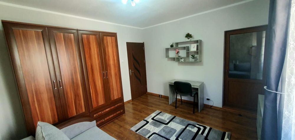 Inchiriez apartament cu o camera !
