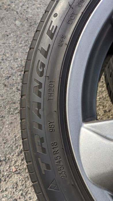 Комплект дисков с резиной