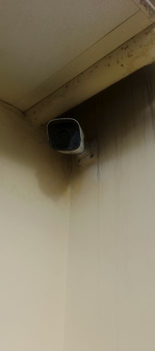 Продам камеры с хард 1 терабайт не дорого 2 камеры в комплекте