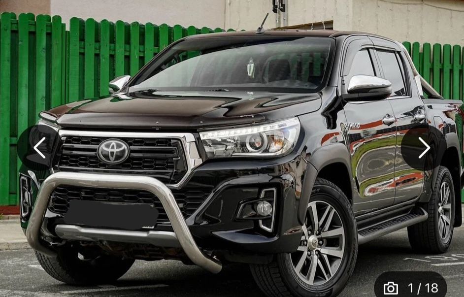 Vand Toyota Hilux 2.4D 150CP 4x4 Double Cab AT Executive