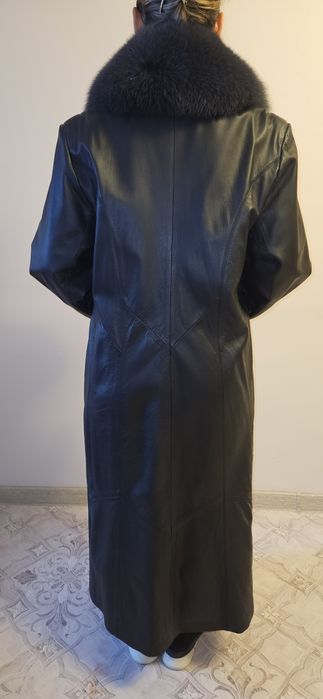 Кожаный плащ женский