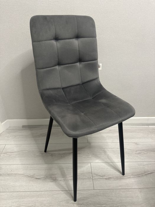 Стулья ,как новые , в идеальном  состоянии