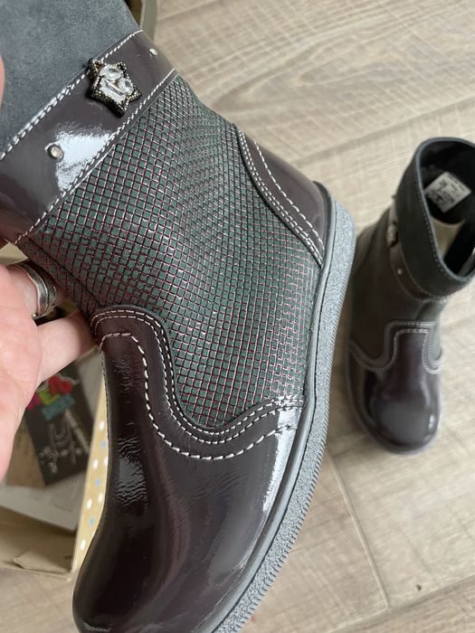 Сапожки для девочки демисезонные