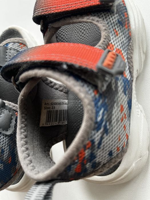 Детские сандали