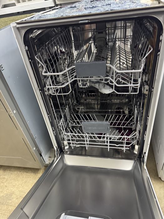 Съдомиялна 45см свободно стояща А++  9 комплекта GERMANY Гаранция