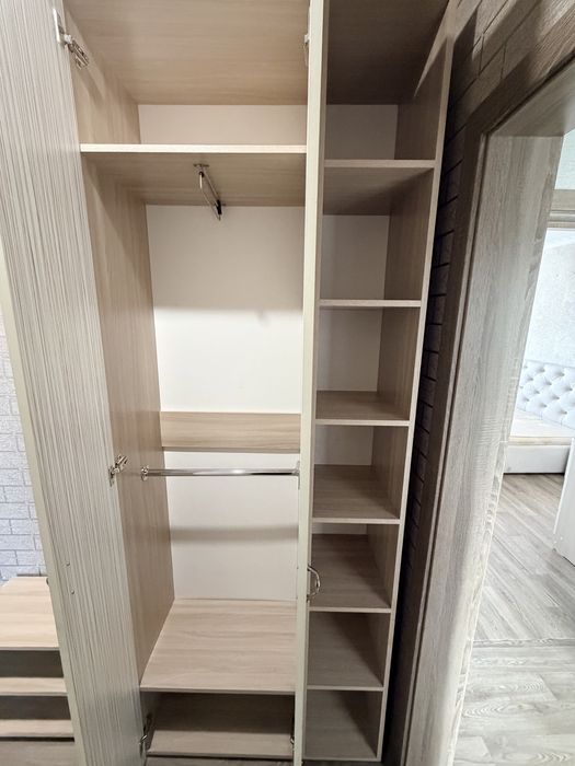 Прихожую продам недорого самовывоз