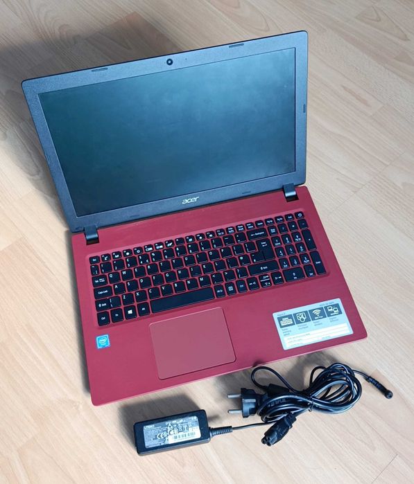 Acer Aspire Intel N4000, 8GB DDR4, SSD+HDD, HD Graphics, baterie 4 ore