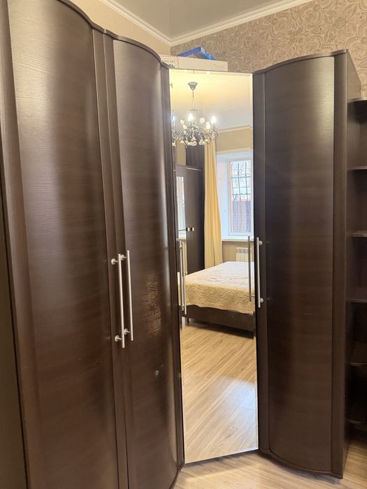 Продается спальный гарнитур