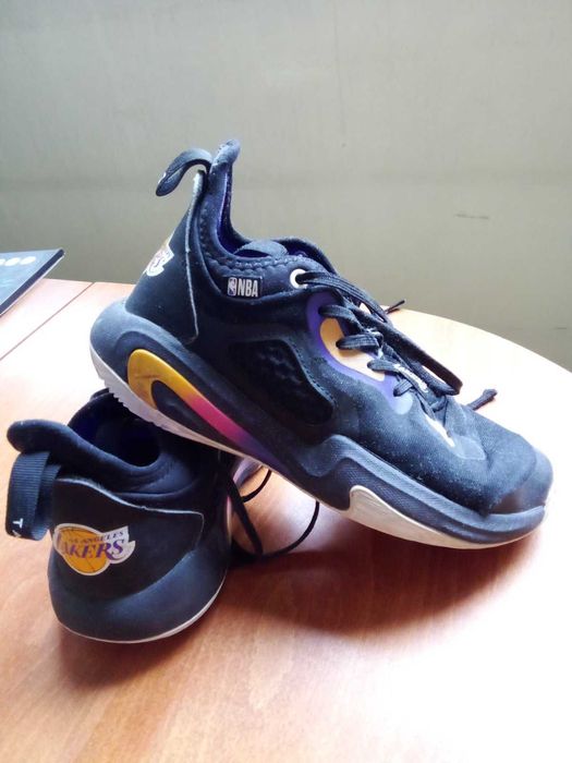маратонки  асикс 39/asics puma 38/баскетболни кецове Lakers 38,5 и oще