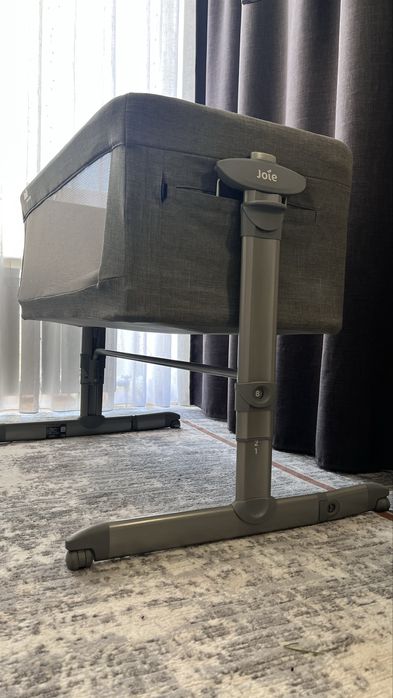 кровать-манеж Joie