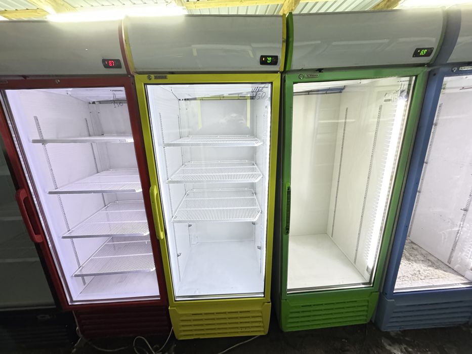 Продам витрины холодильники