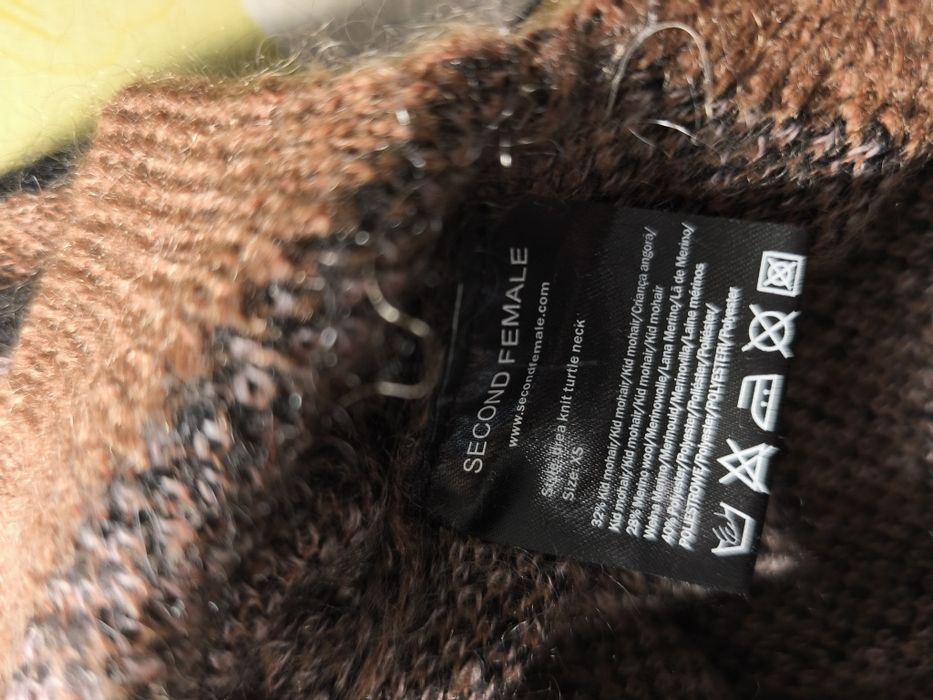 Second female пуловер мохер и мерино р-р ХС