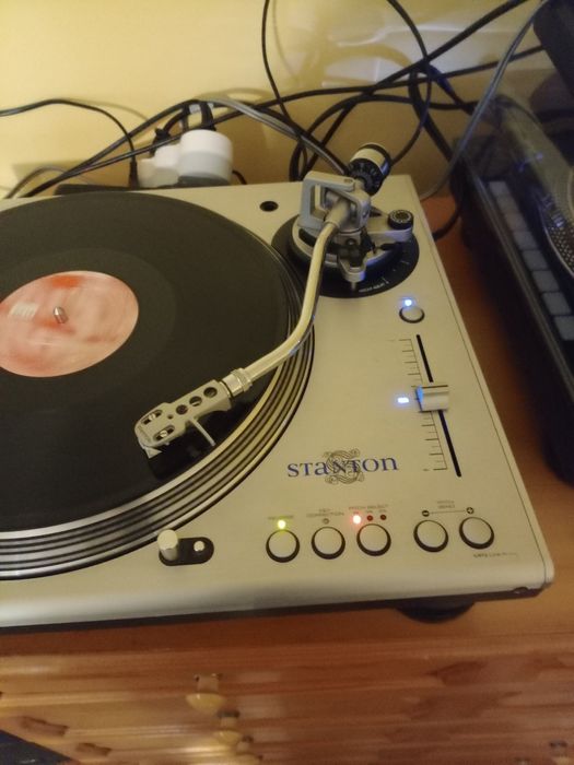 Грамофон Stаnton str 100