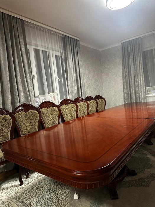 Стол деревянный