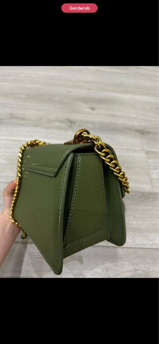 Зеленая сумка Charles & Keith