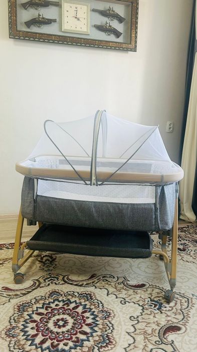 Детская кровать, купили не пользовались, просто стоит