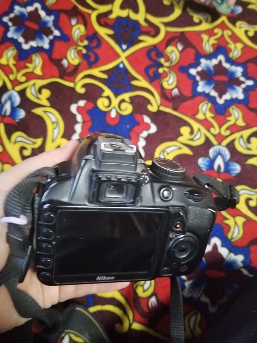 Nikon d 3100 urta xolda