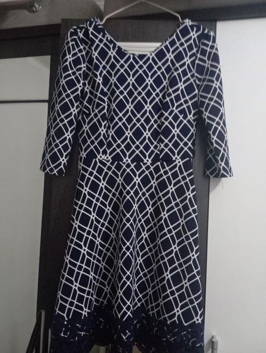 Продам разные красивые платья