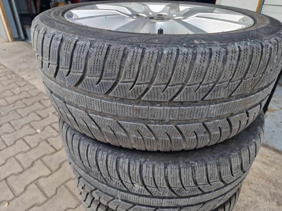 Гуми с Джанти за Mercedes C class W204 225/45 R17 Dunlop 2024