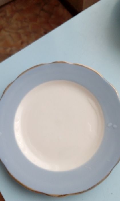 Посуда - тарелки разные