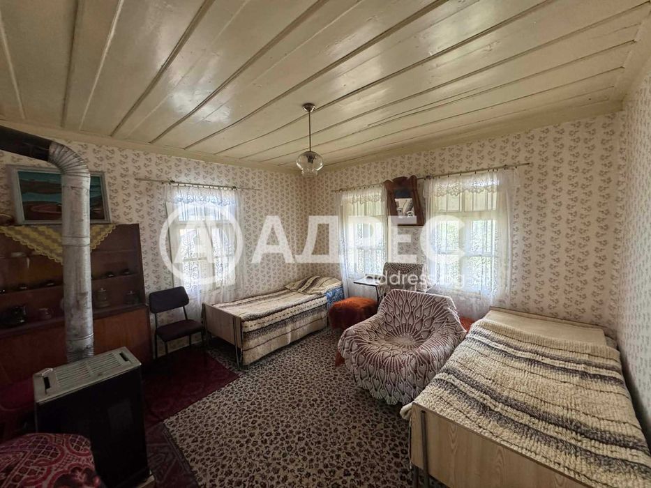 Продава се Къща в Попово - 200 кв.м за 125 €/кв.м - Снимка #2