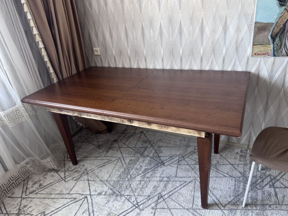 Продам деревянный стол 160×90 см