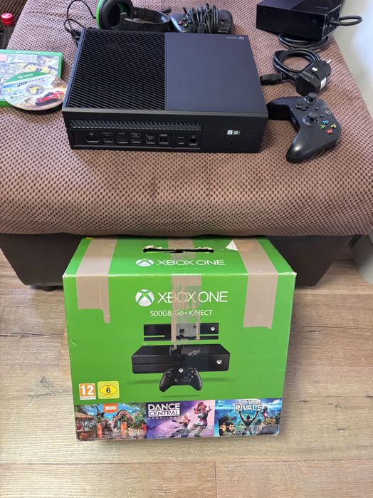Xbox one 500gb комплект