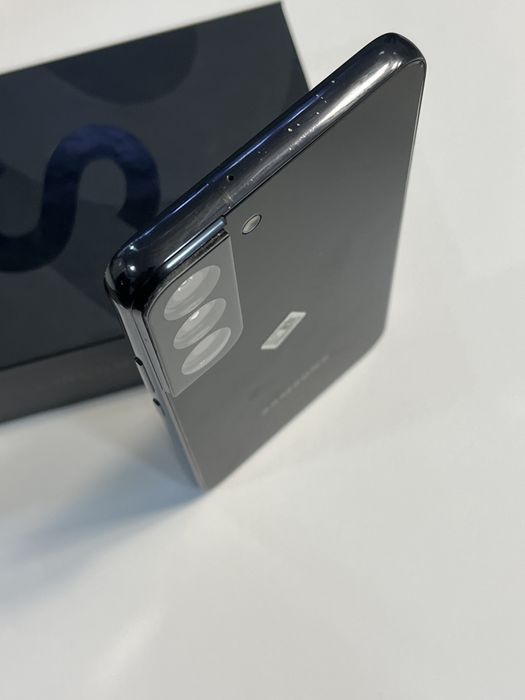 Samsung S22 / 256 GB / 96% Battery / Full Box
